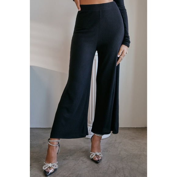 𝙍𝙀𝙎𝙏𝙊𝘾𝙆𝙀𝘿🎥💎Diamond All Over Stiletto Heel - BLACK - Picture 12 of 13